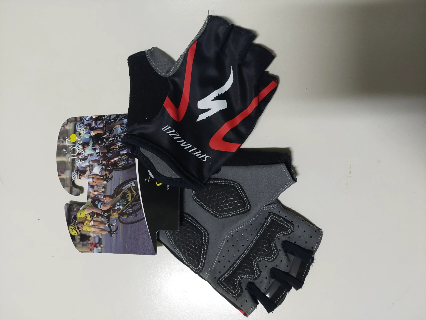 3. Manusi vara Specialized