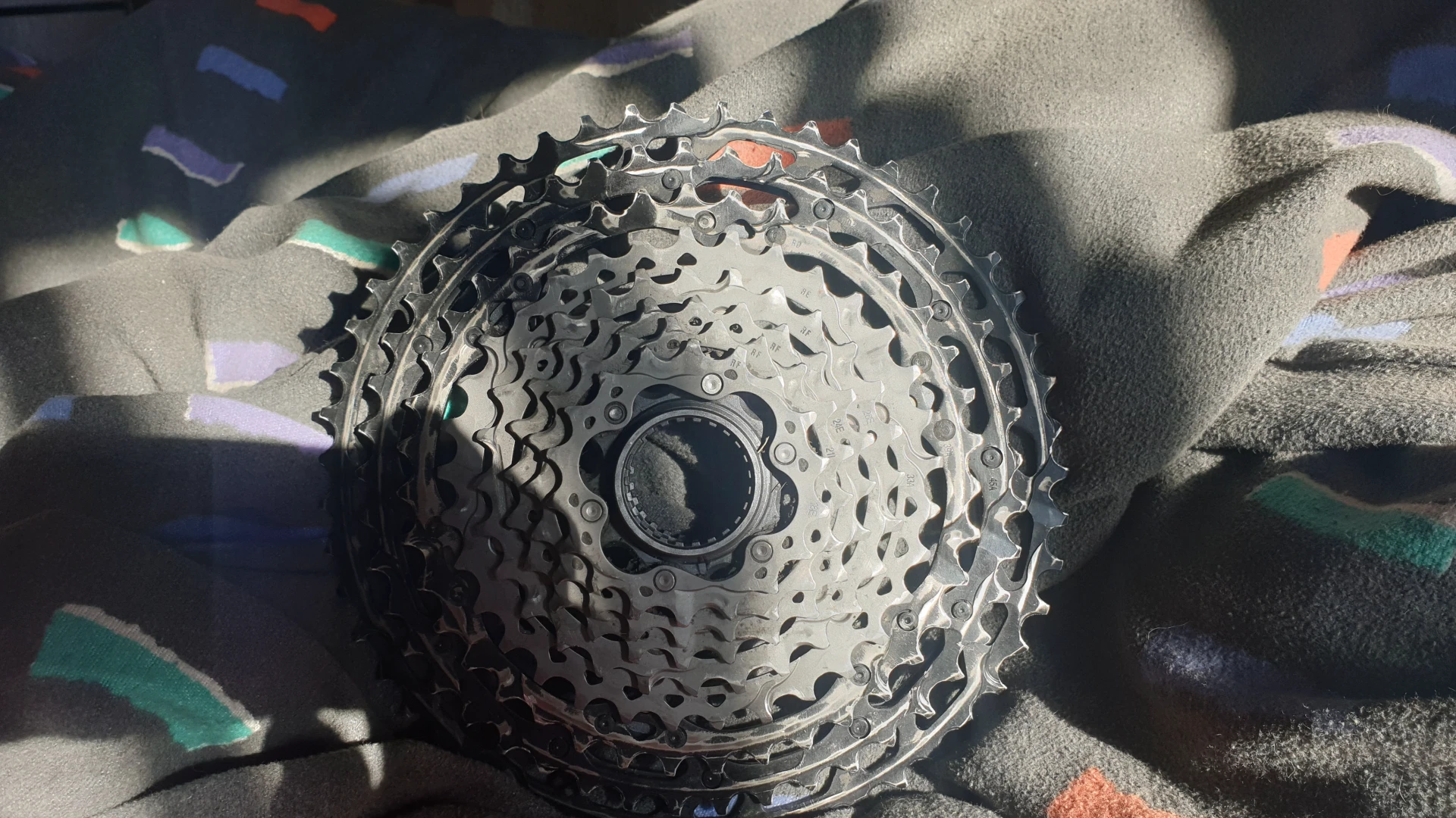 5. Vând casetă de pinioane Shimano xtr CSM 9100