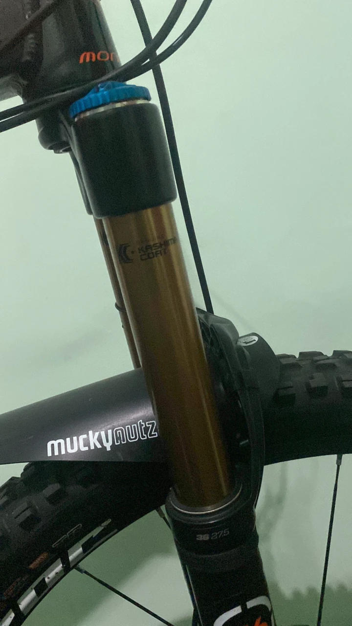 1. Bicicleta Mondraker Dune RR FOX Kashima