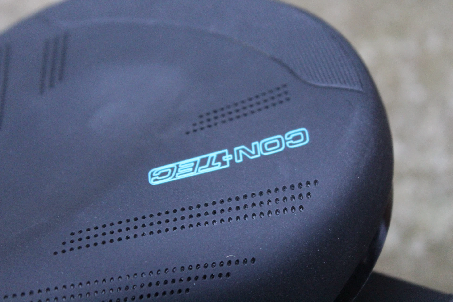 6. Contec Aero sa Trekking, MTB, Road - negru