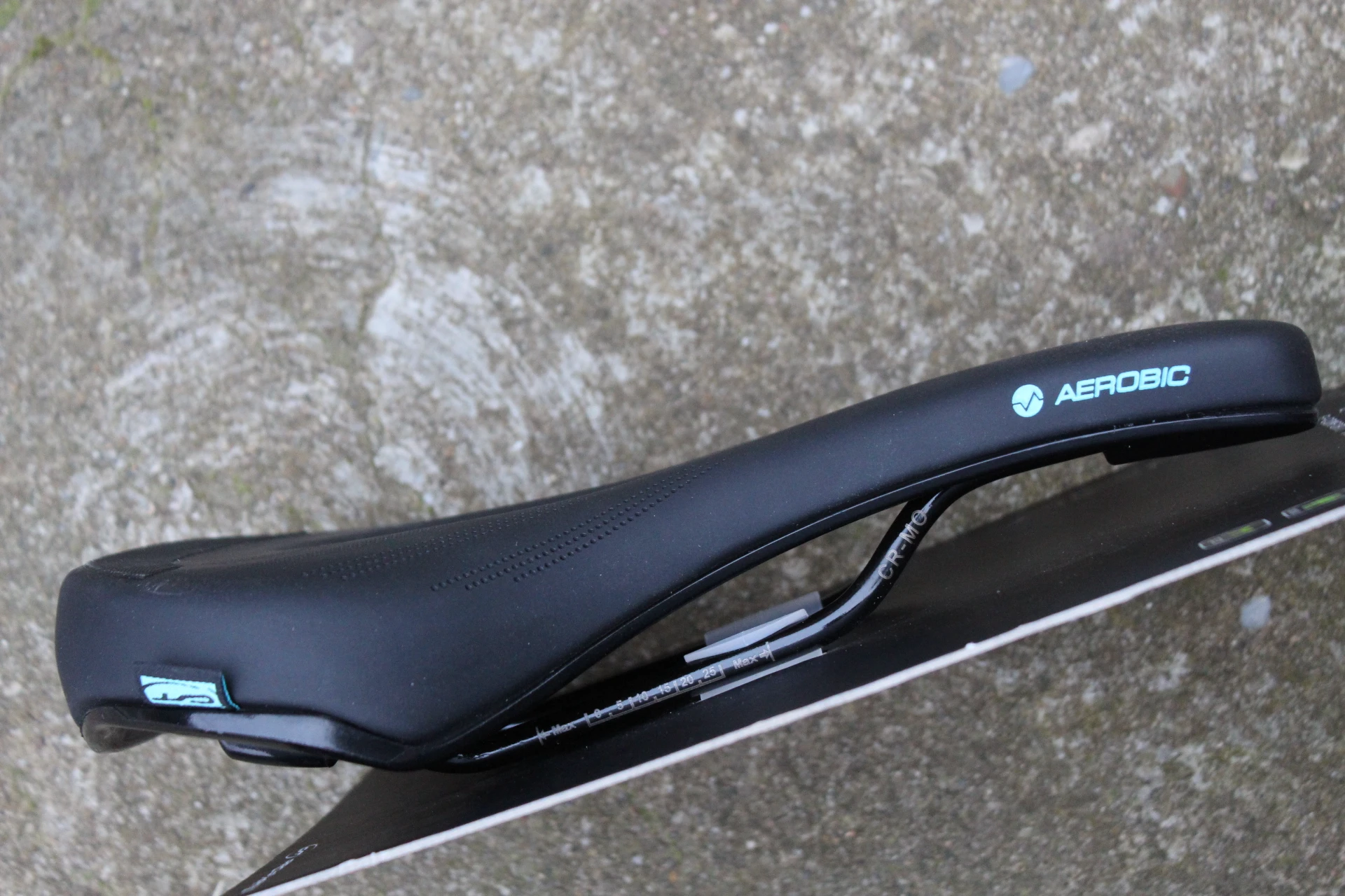 3. Contec Aero sa Trekking, MTB, Road - negru