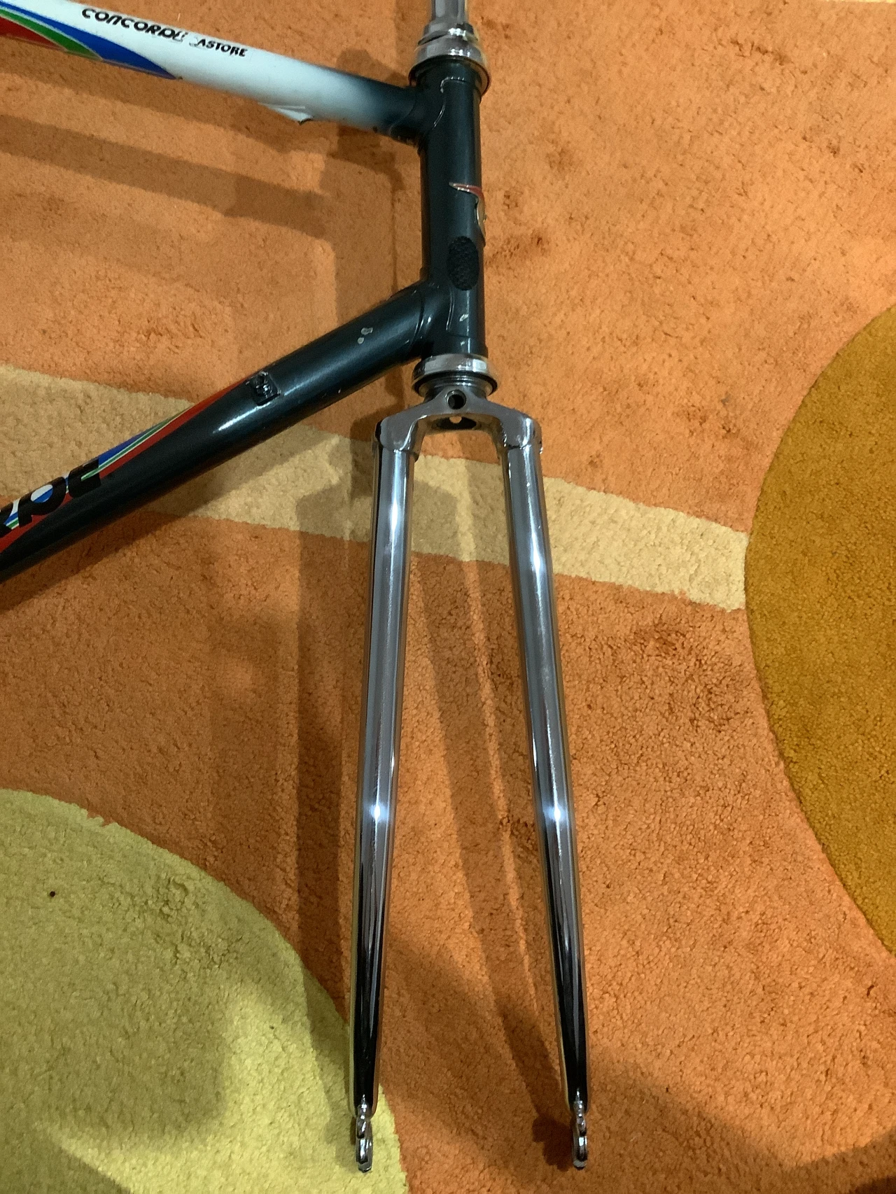 1. Furca de cursiera 1” cu filet cromata