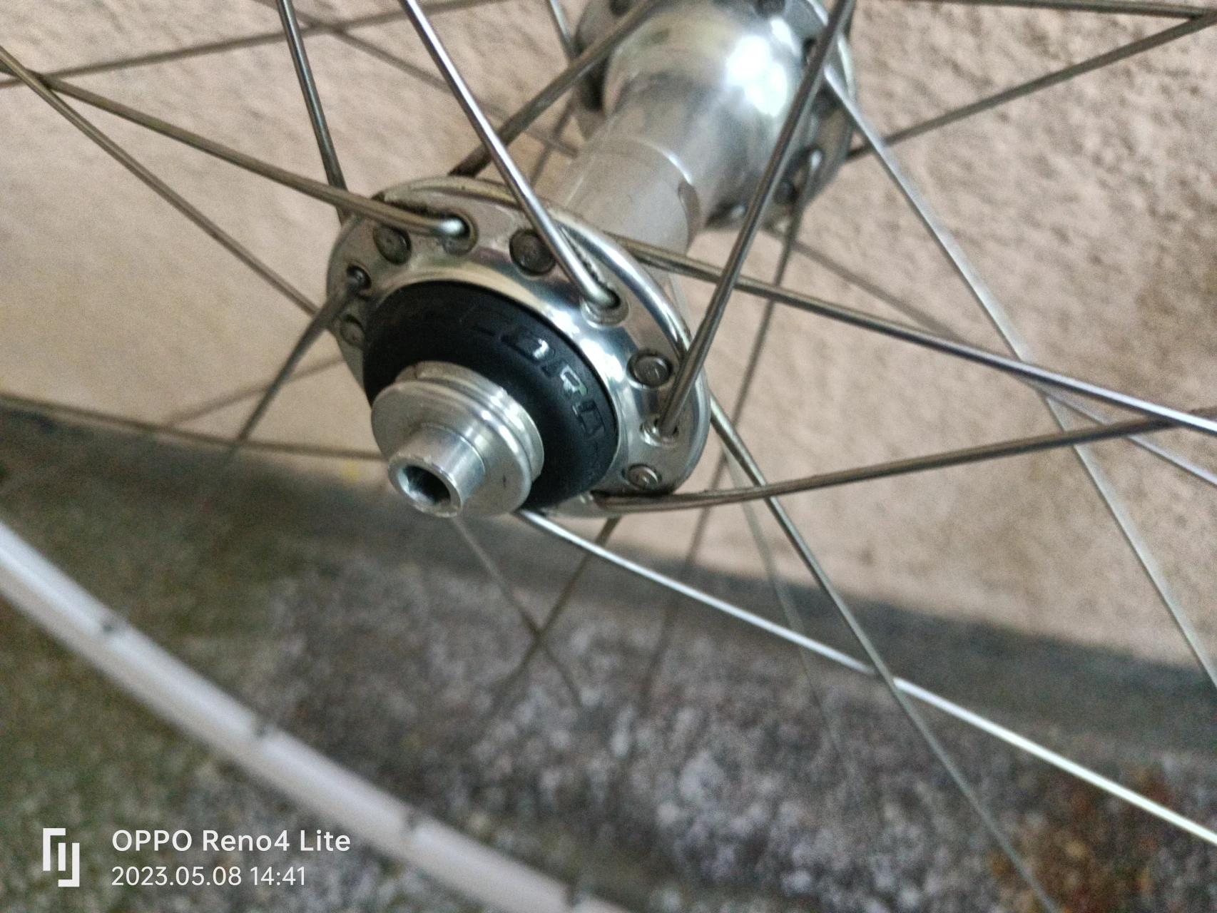 1. Roți campagnolo Montreal