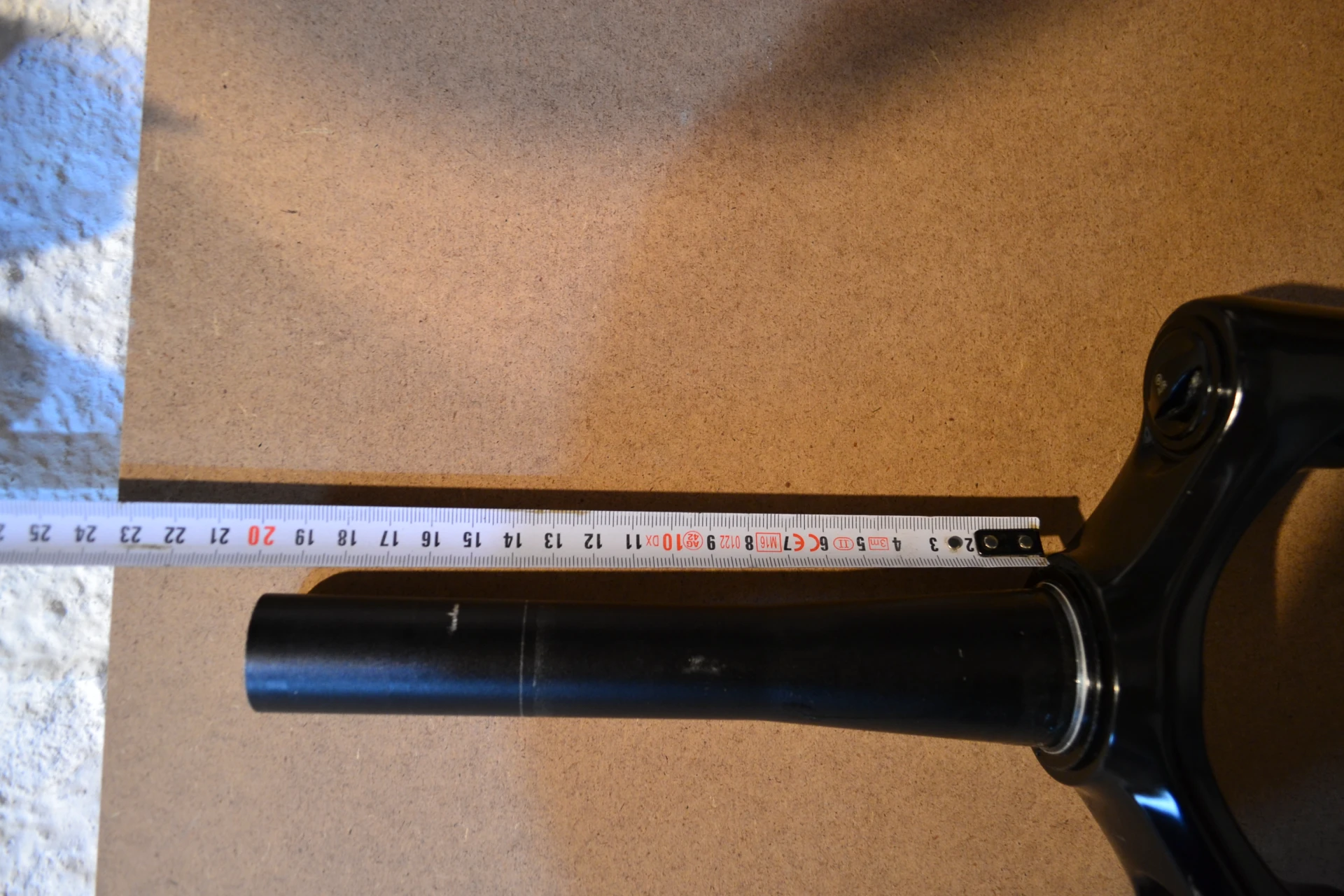 1. Furcă RockShox Lyrik Select+ 170mm + Vorsprung Luftkappe