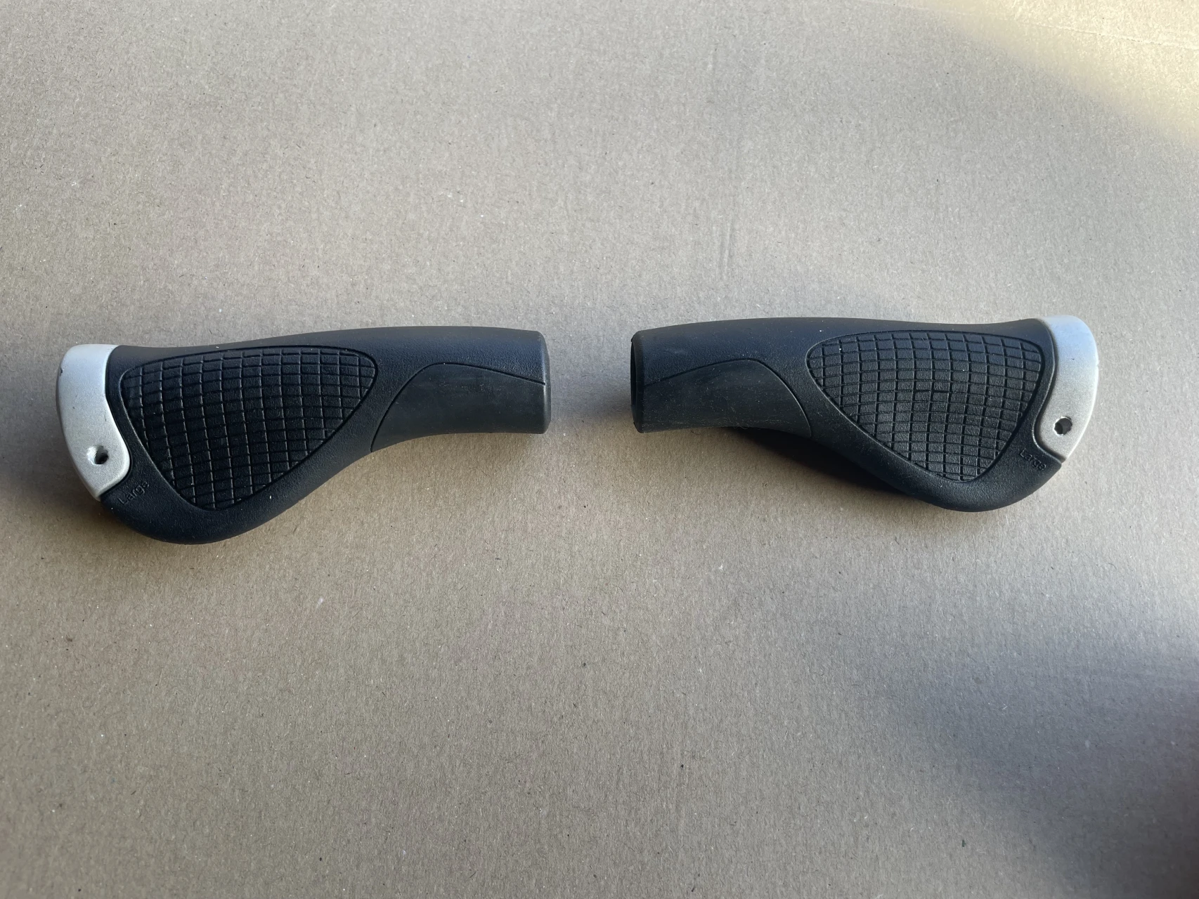 1. Mansoane Ergon GP1 Large