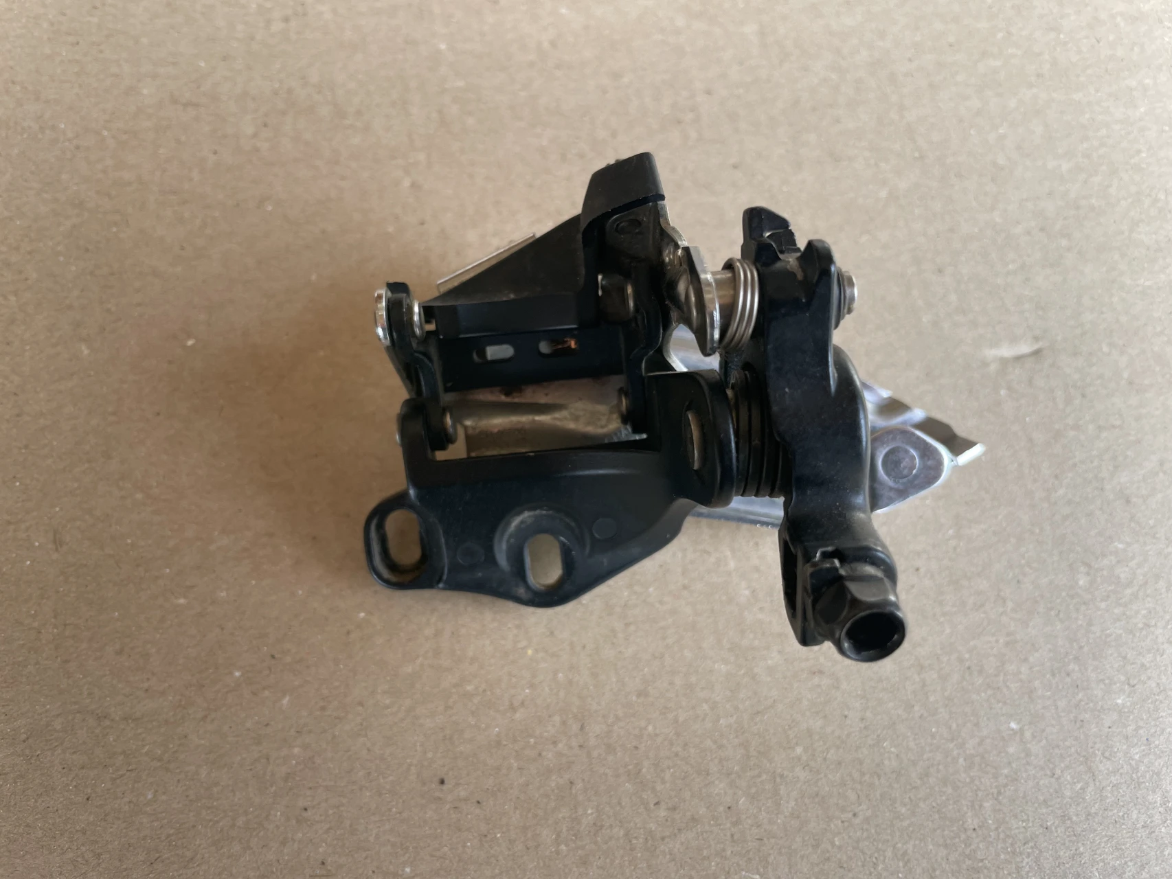 2. Schimbator fata XT M785 E-type