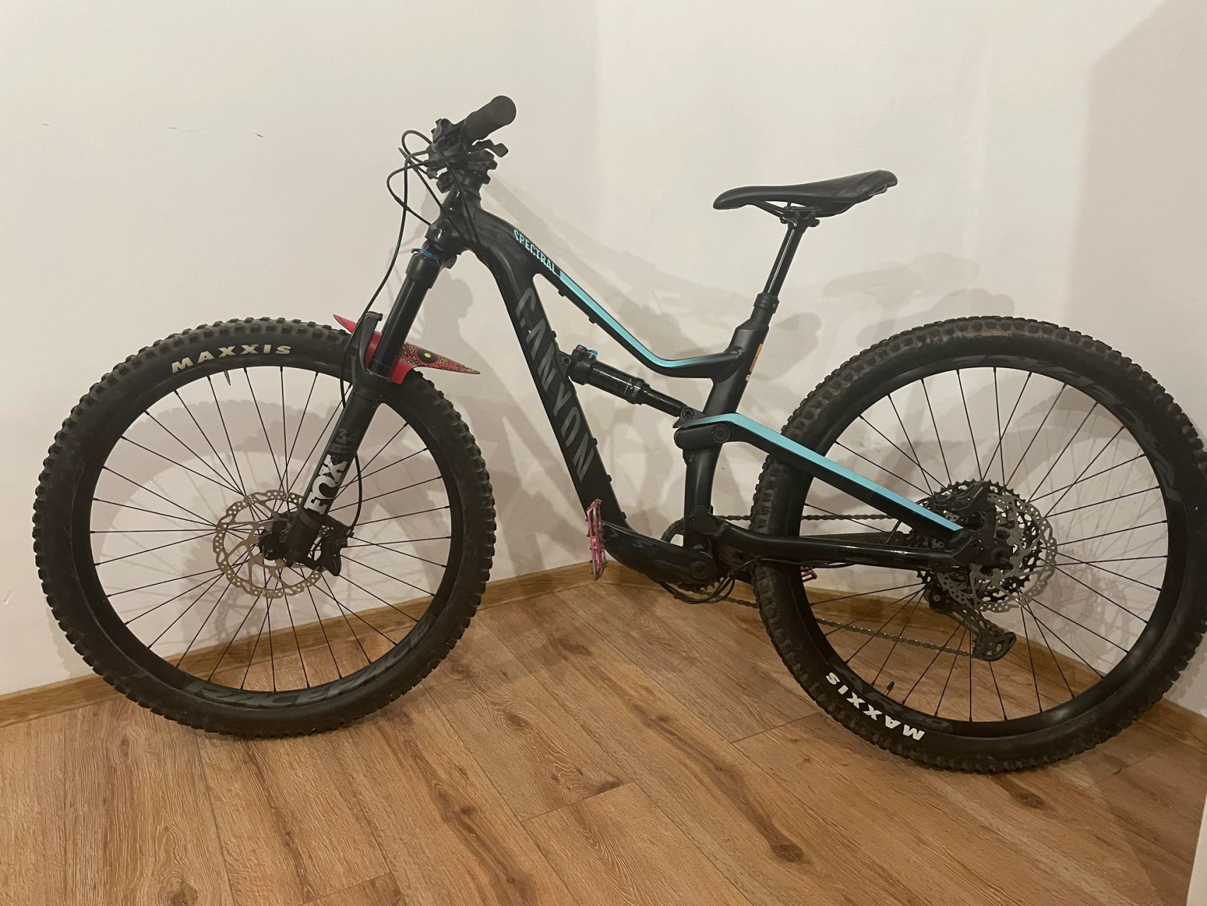1. Canyon Spectral WMN al 6.0 2020