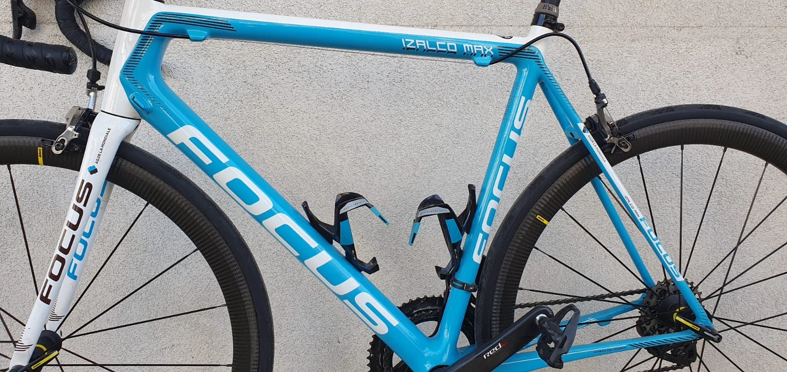 4. Focus Izalco Max Ag2r SRAM RED eTap