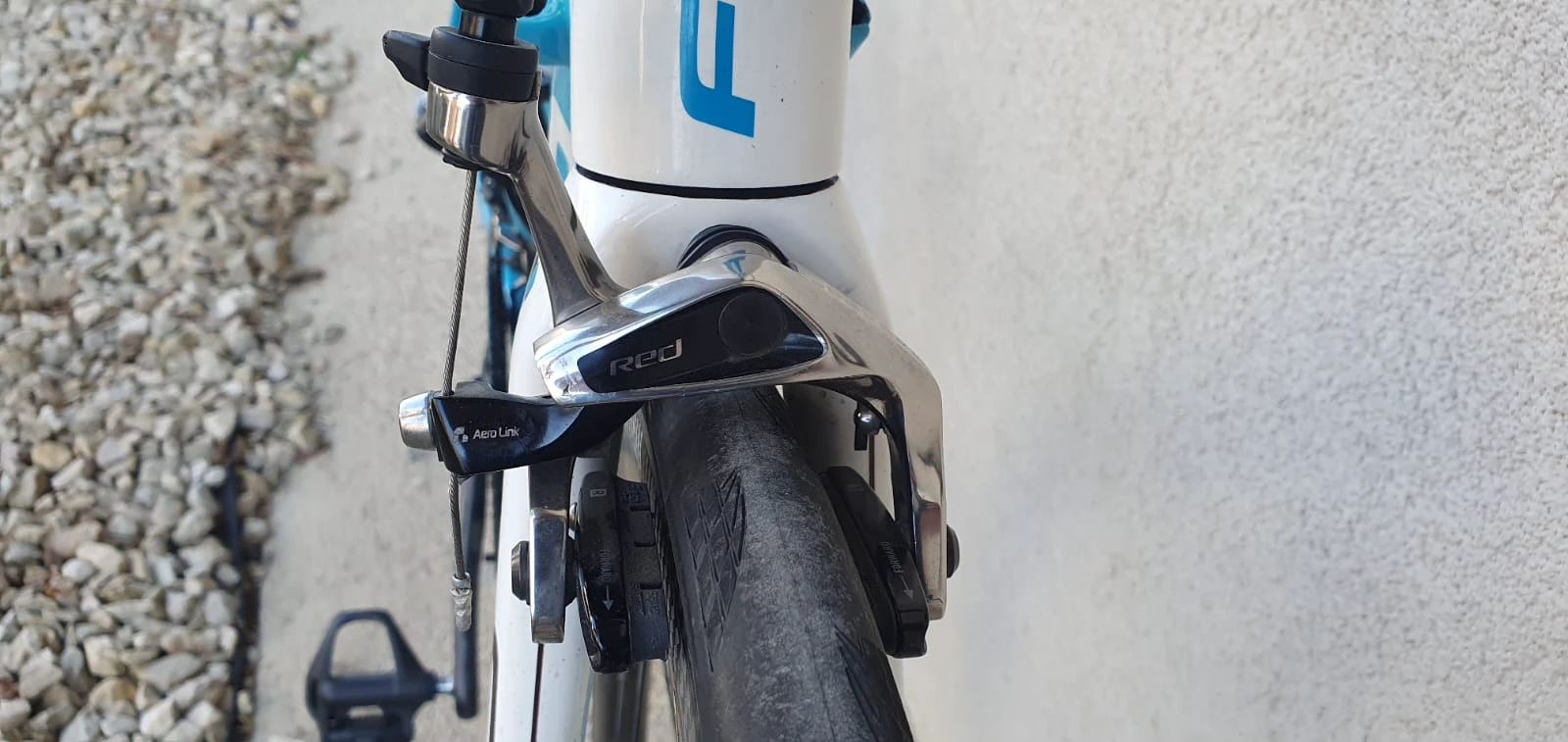 6. Focus Izalco Max Ag2r SRAM RED eTap