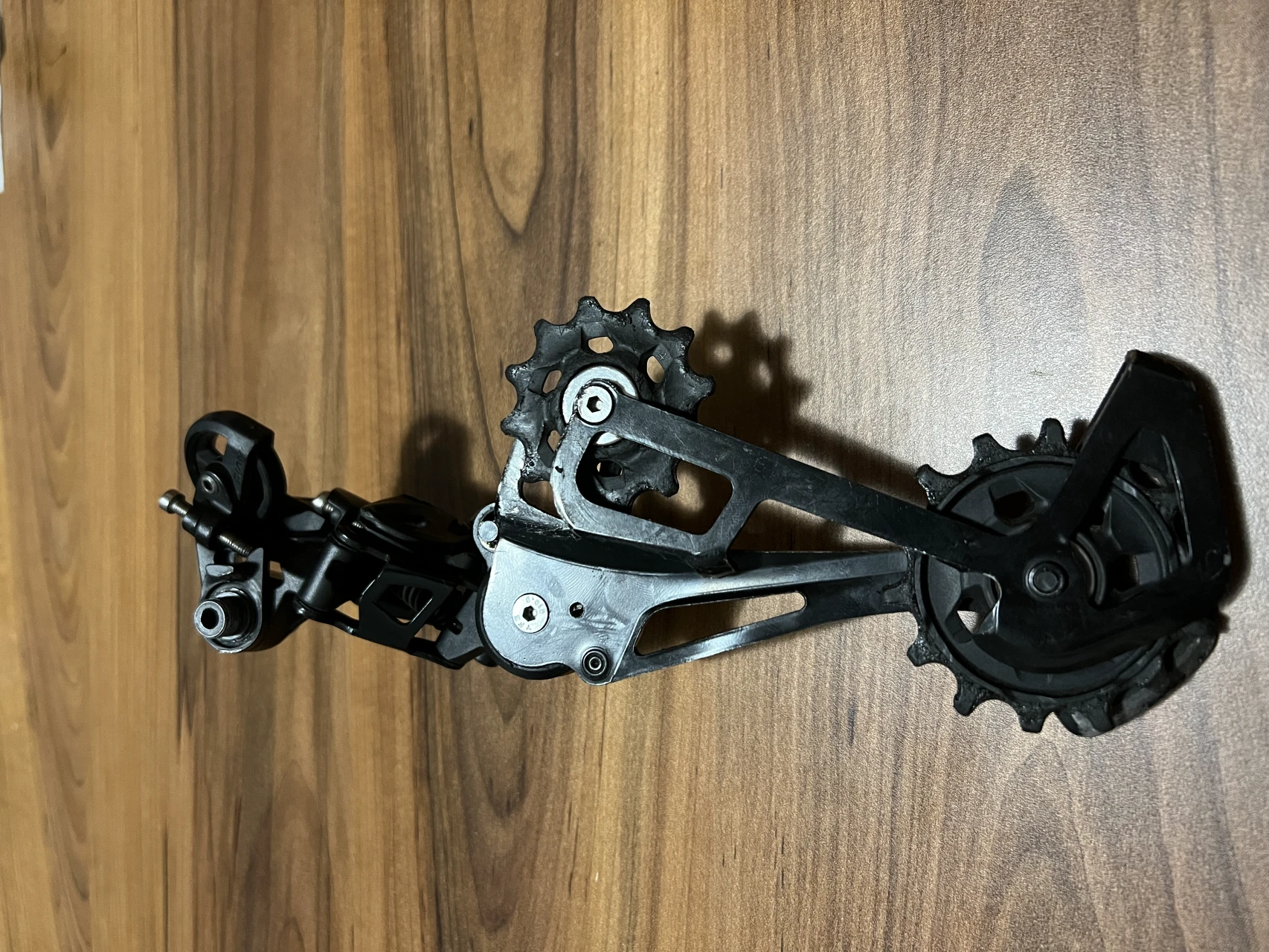 3. Schimbător SRAM NX EAGLE+manetă