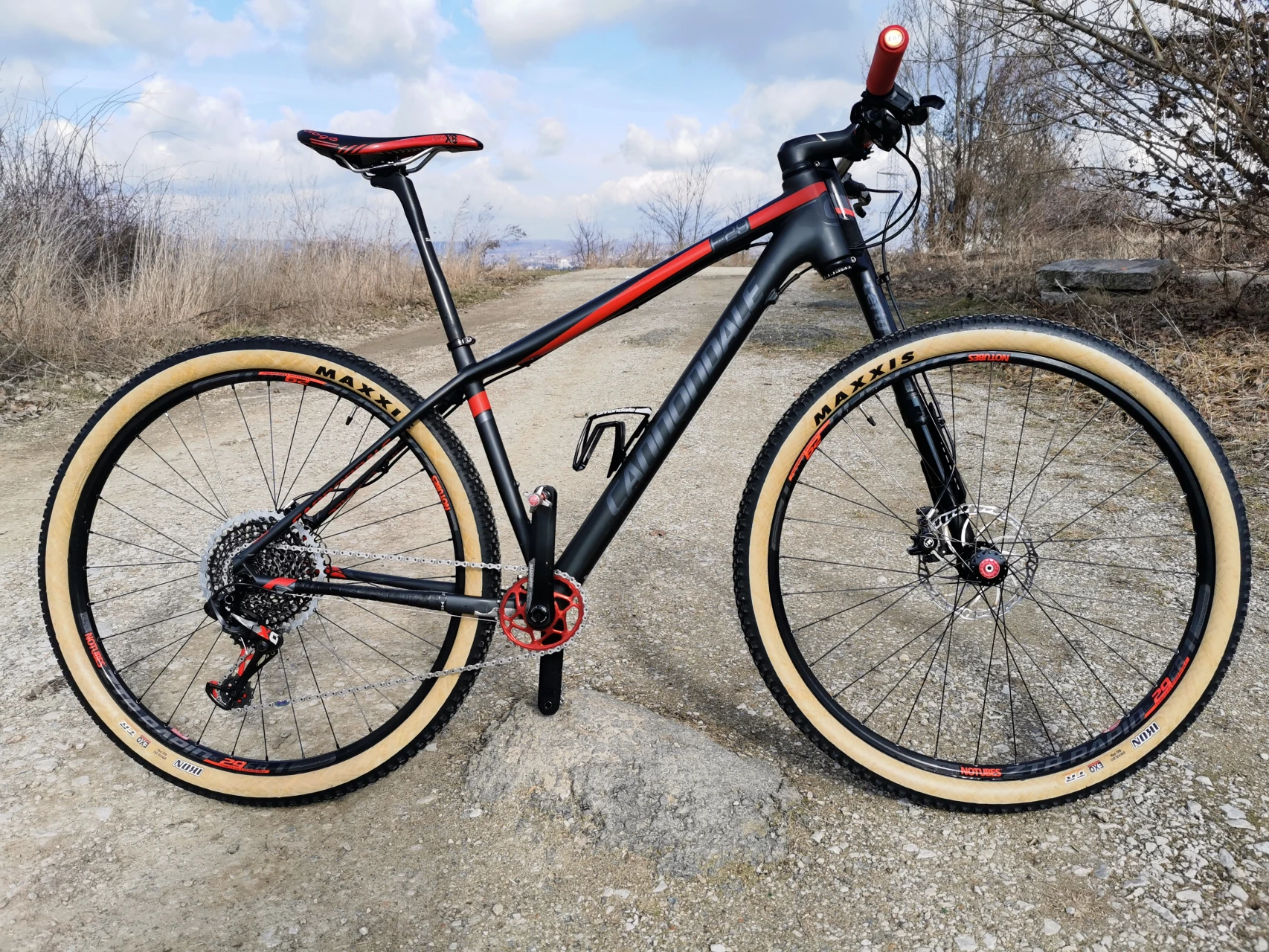 1. Cannondale F29 Carbon 3 Lefty 29er M