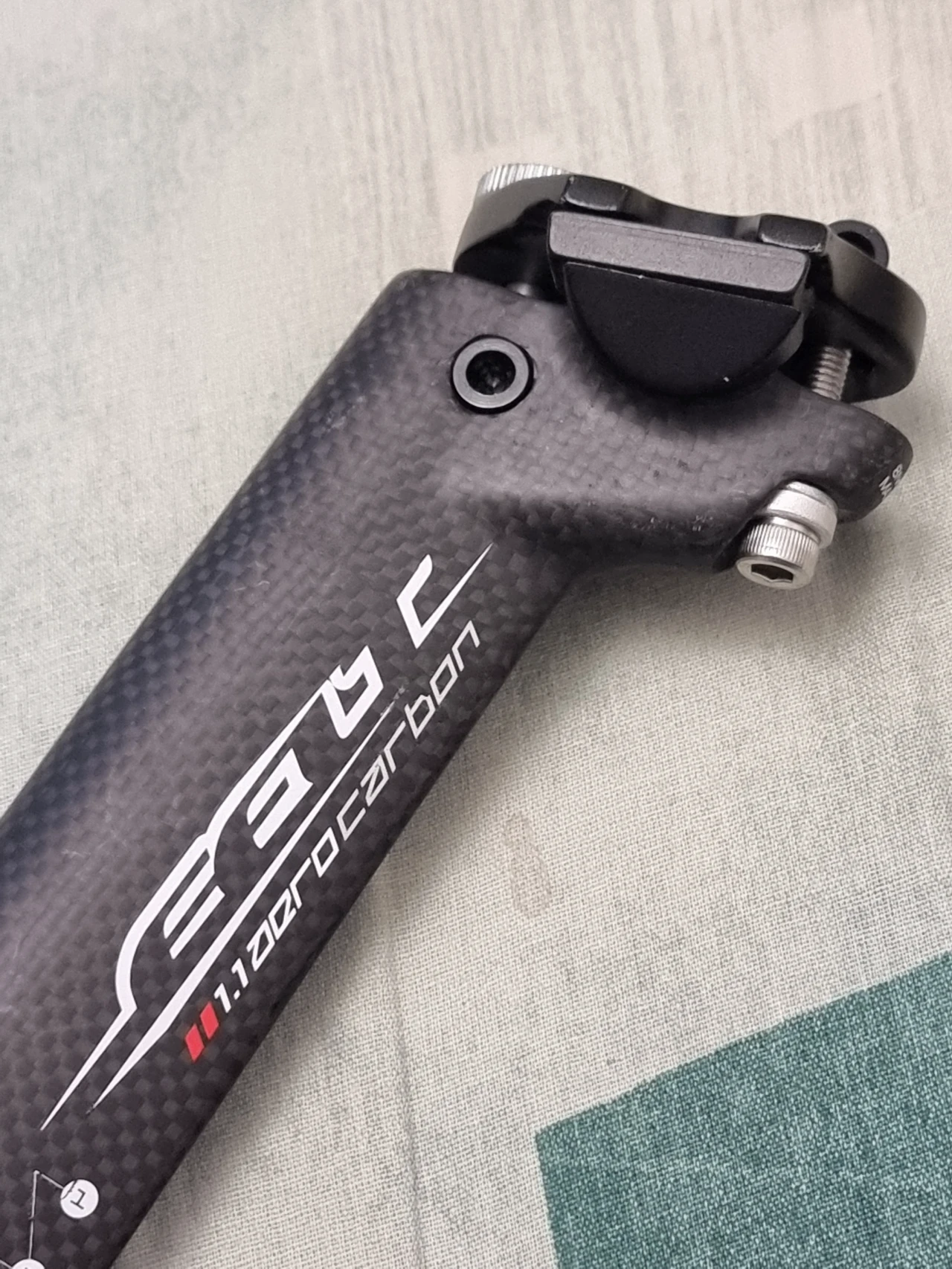 5. Tijă șa carbon Felt 1.1 Zero Carbon