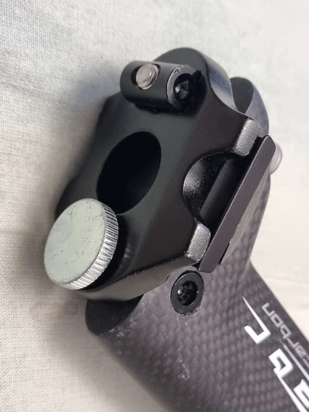 3. Tijă șa carbon Felt 1.1 Zero Carbon