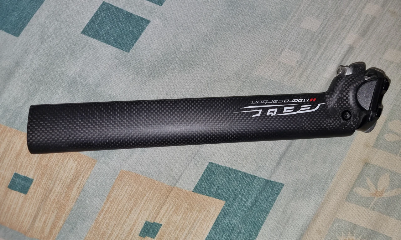 1. Tijă șa carbon Felt 1.1 Zero Carbon