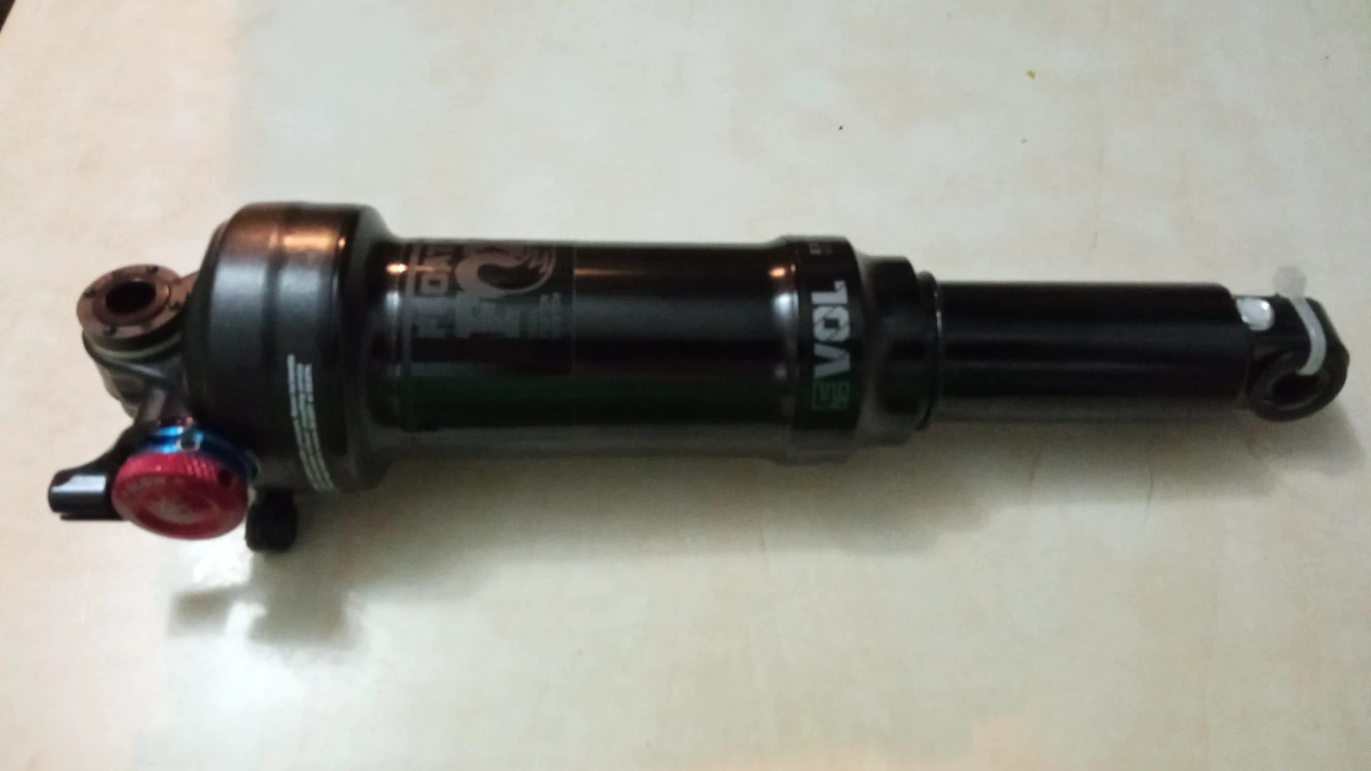 3. FOX NOU amortizor Shock 210x50 FLOAT DPS performance elite remote