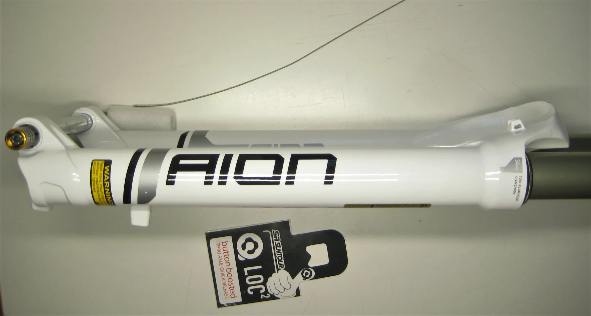 1. Furca MTB Suntour Aion 29'' 140mm, noua