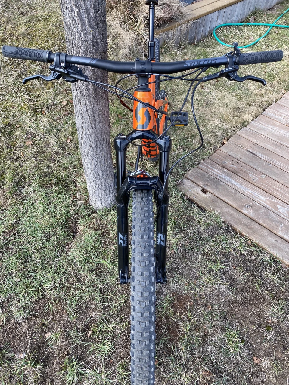 1. Scott Genius 960 2020 All Mountain Bike