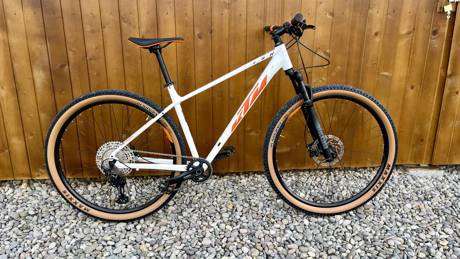 1. Bicicleta KTM Nou
