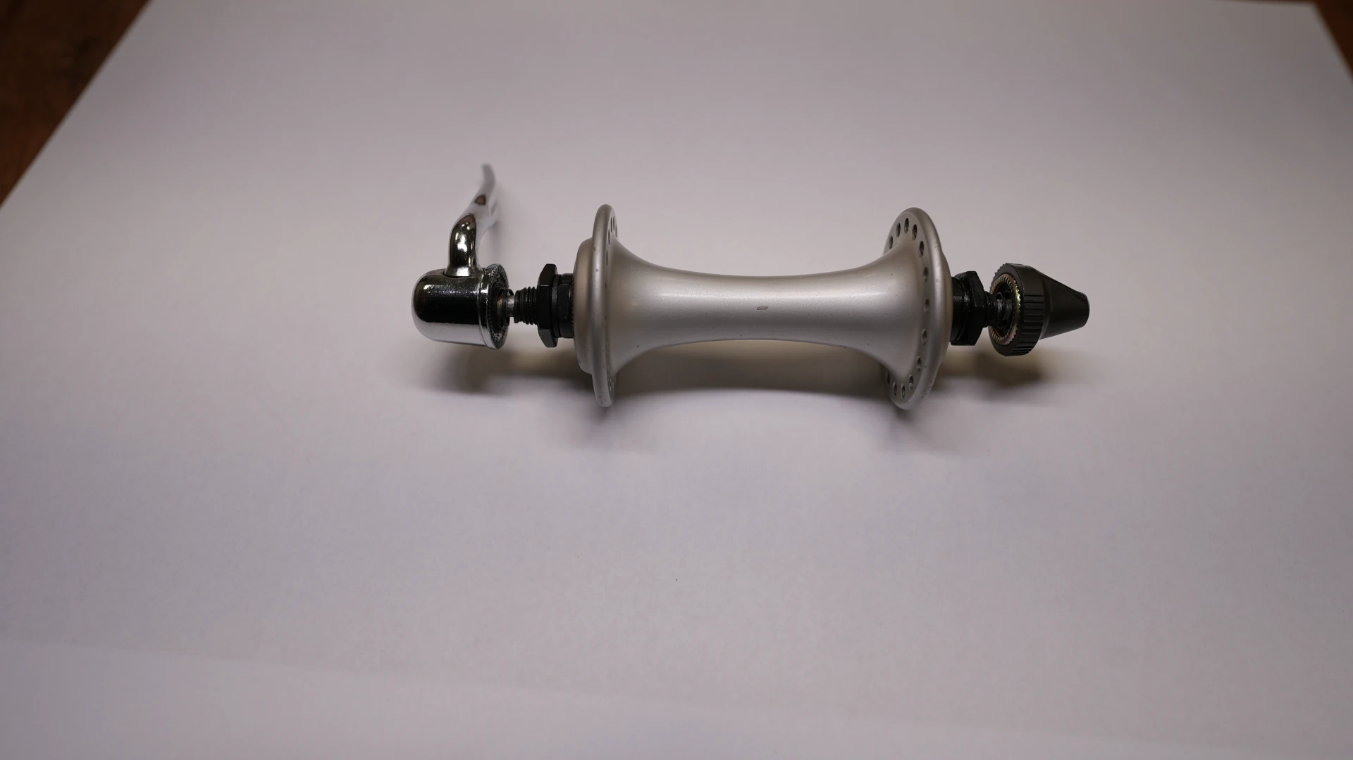 5. Butuc fata Shimano 105