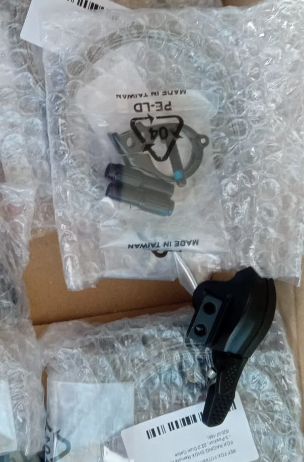 1. Fox remote 3 pos telecomanda ghidon furca shock NOU