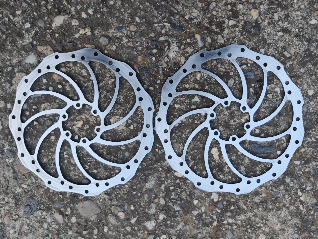 1. Set discuri / rotoare Magura Storm 180mm