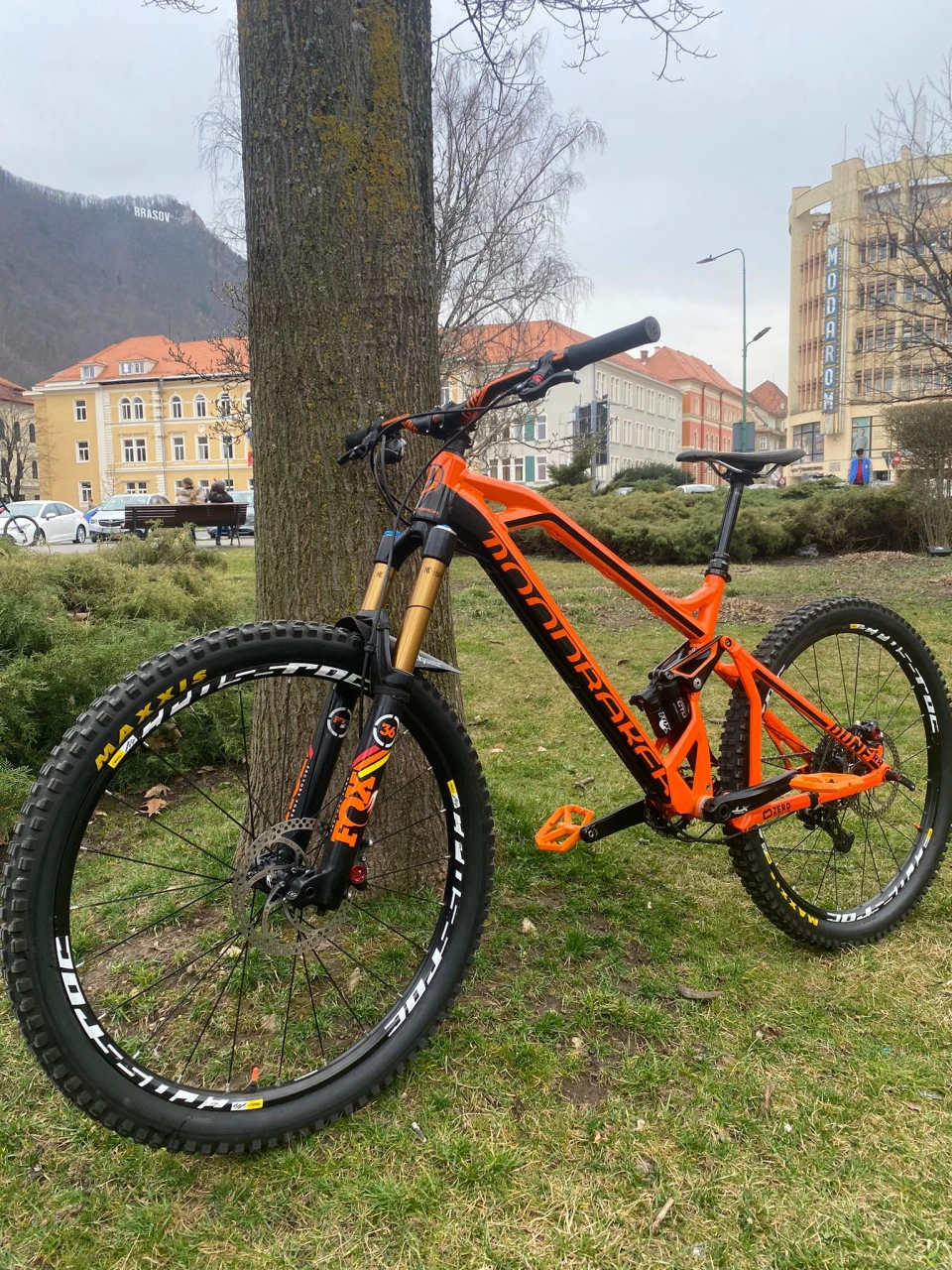 5. Mondraker Dune RR FOX Kashima Enduro