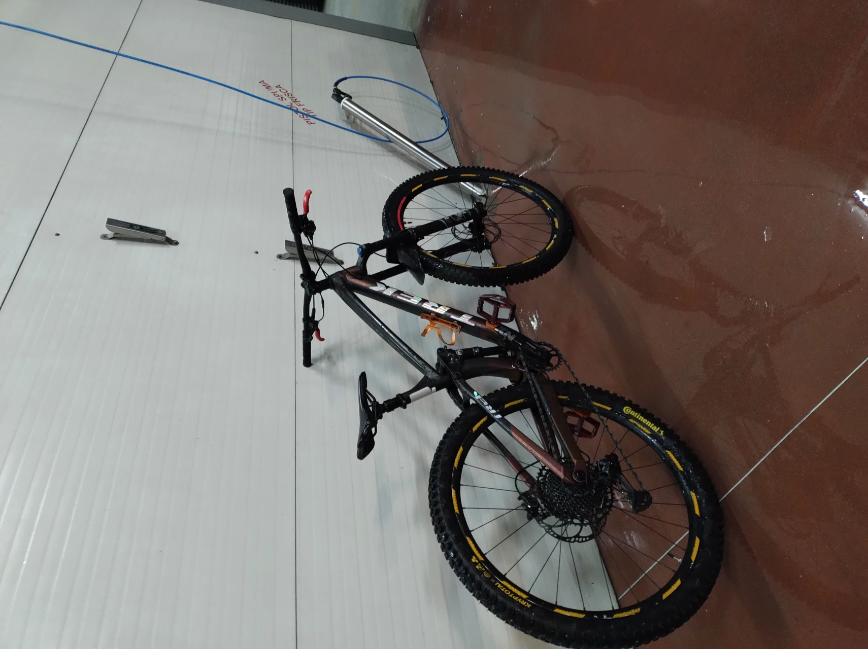 1. Trek Fuel ex 7