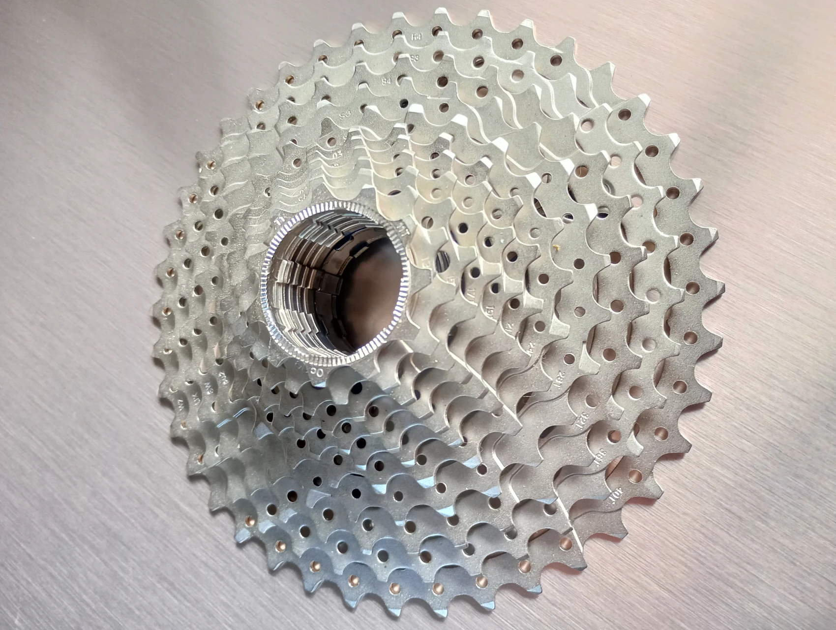 1. Pinion 11 rânduri 11-40