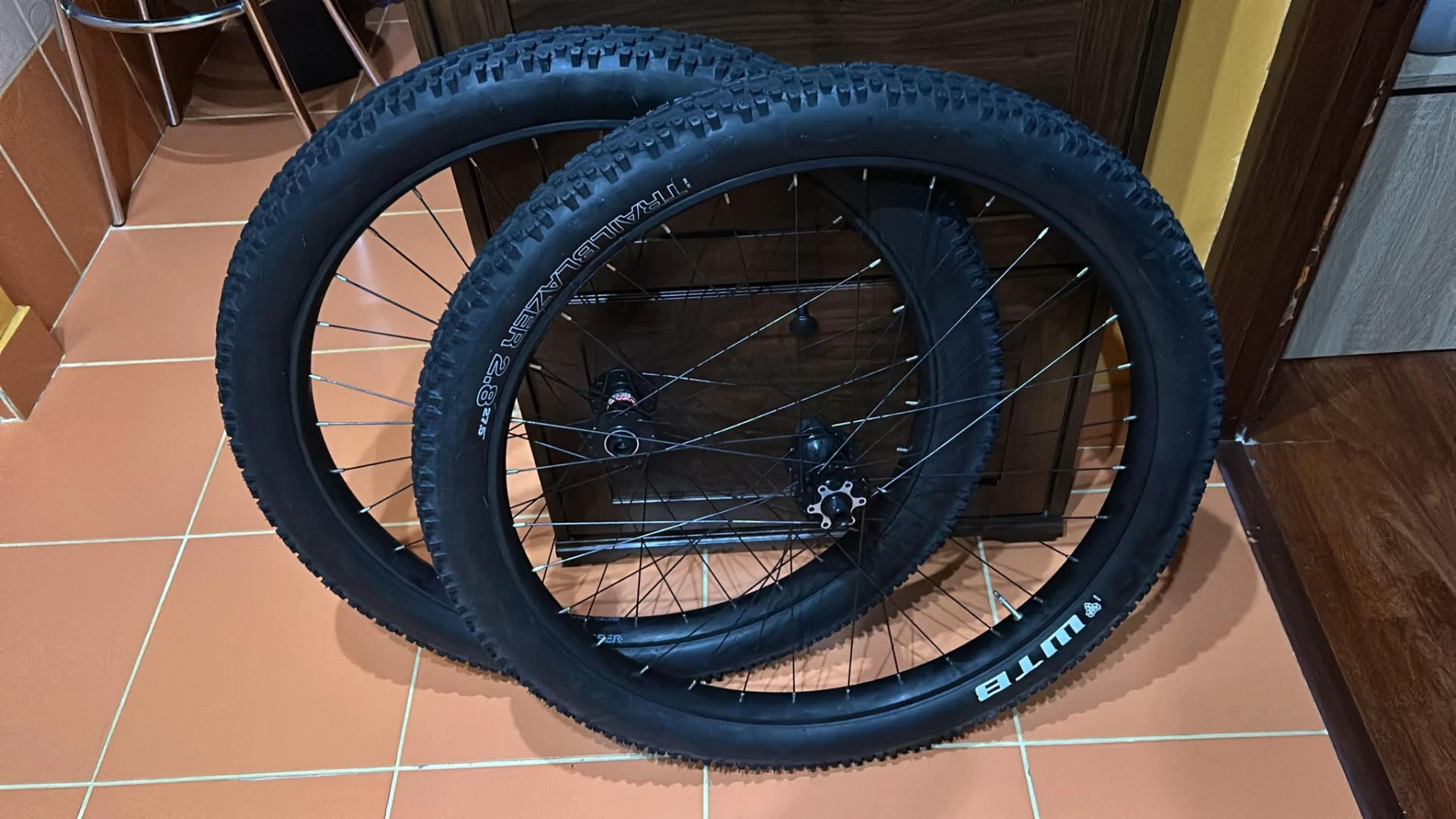 2. Cauciucuri wtb 27,5 x 2.8