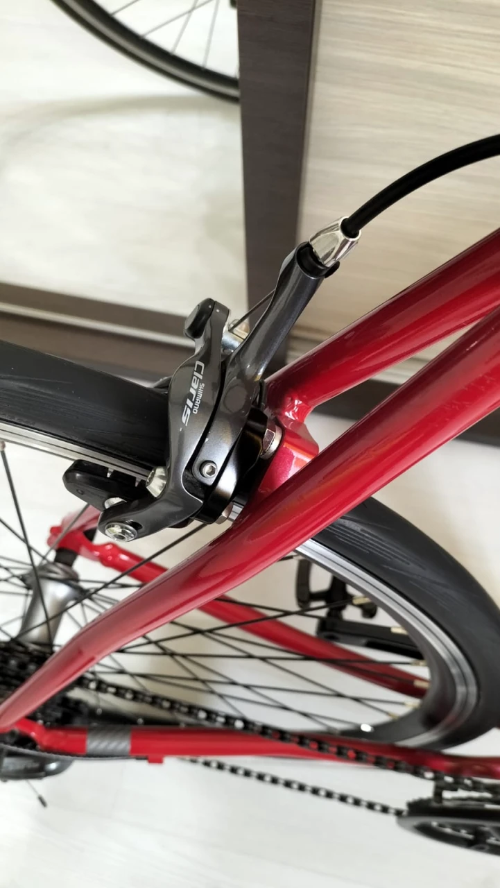 1. Bicicleta usoara 9Kg