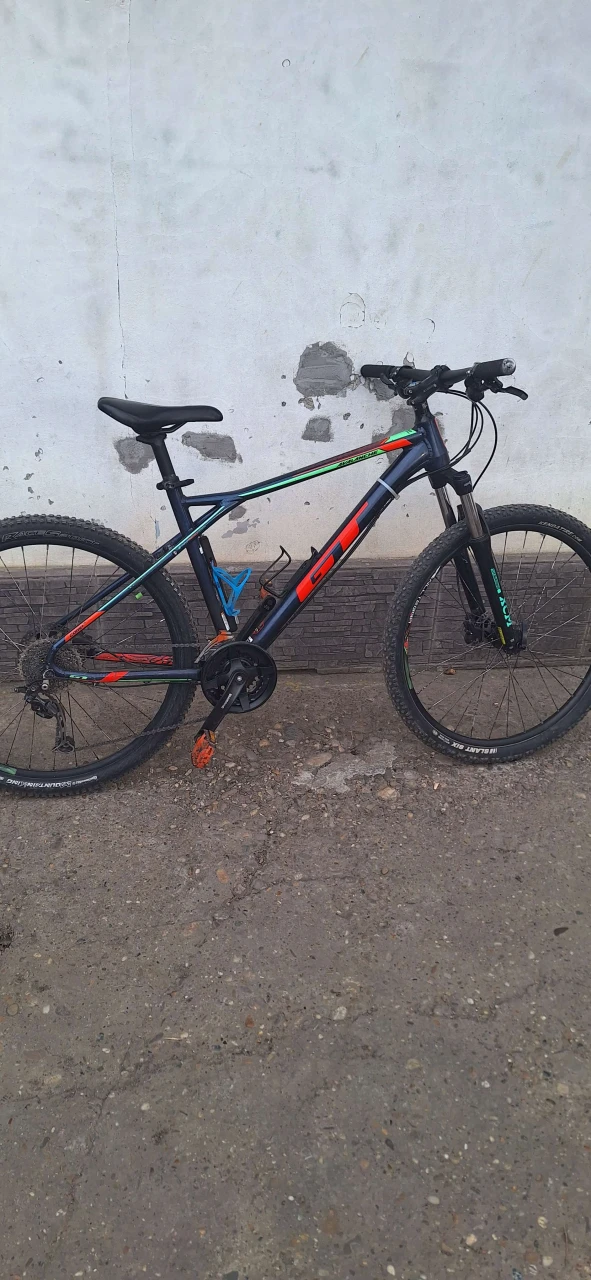 6. Vand sau schimb bicicleta gt avalanche comp 2018