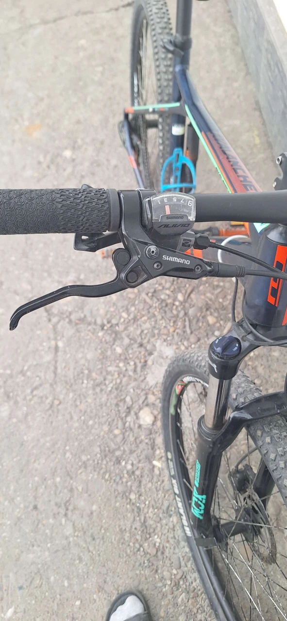 2. Vand sau schimb bicicleta gt avalanche comp 2018