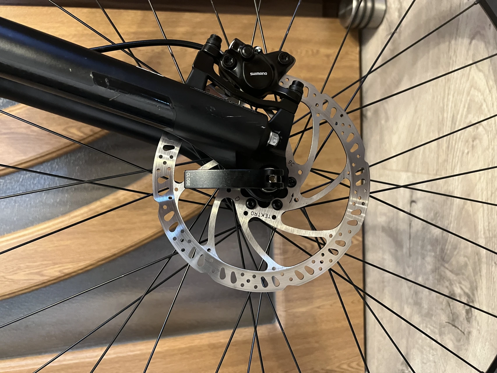 1. Vand bicicleta Trek Marlin 6 marimea xl