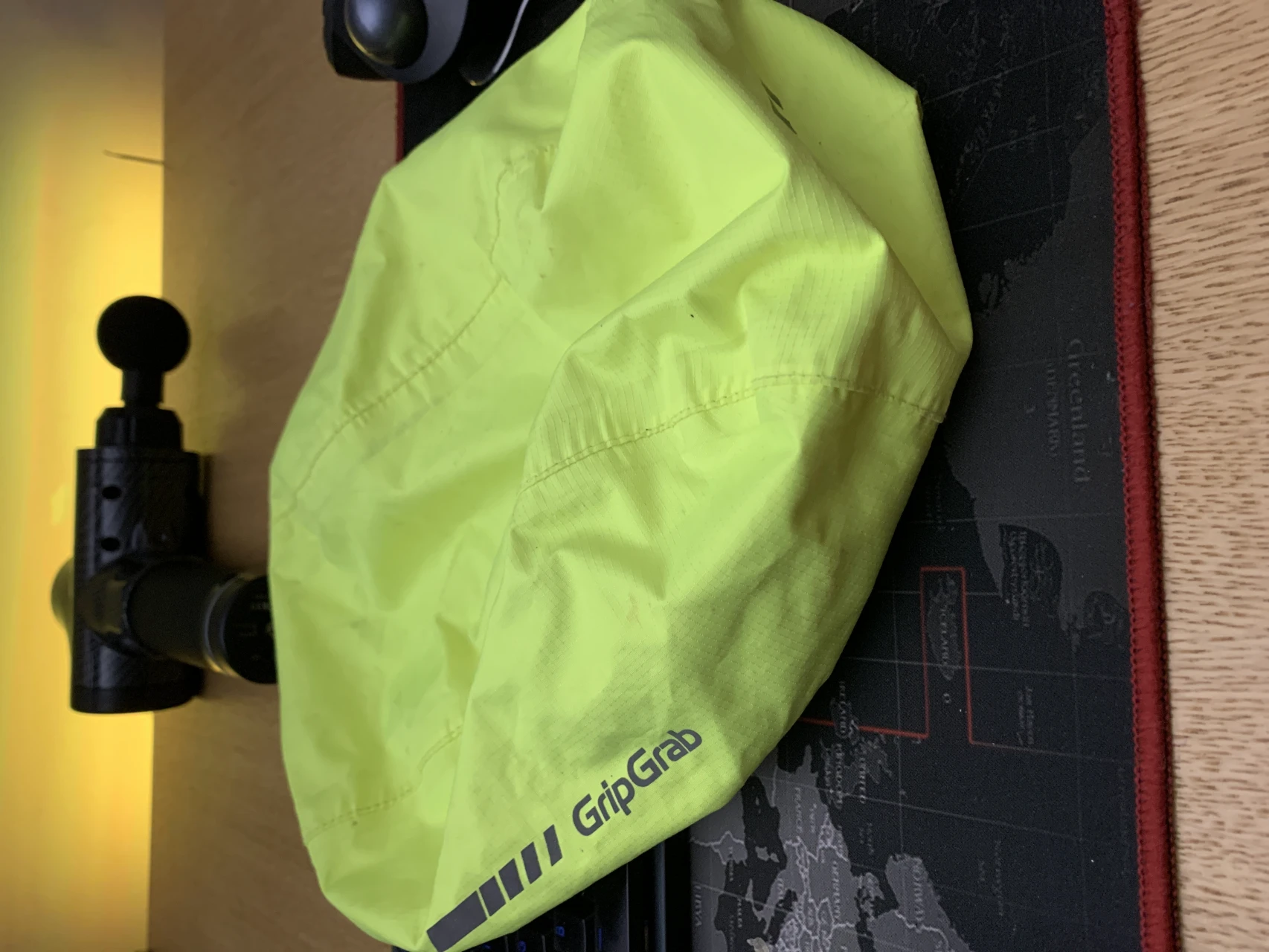 1. Protectie casca GripGrab waterproof
