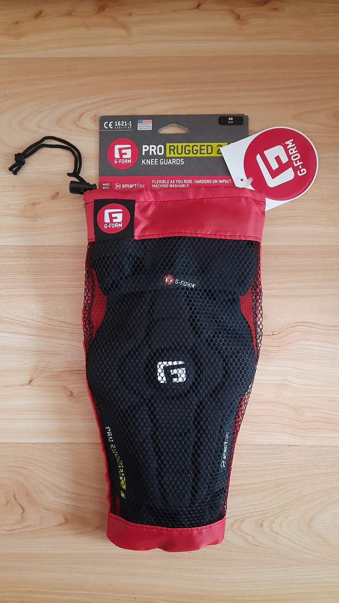 1. Genunchere G Form Rugged 2, mărime XS