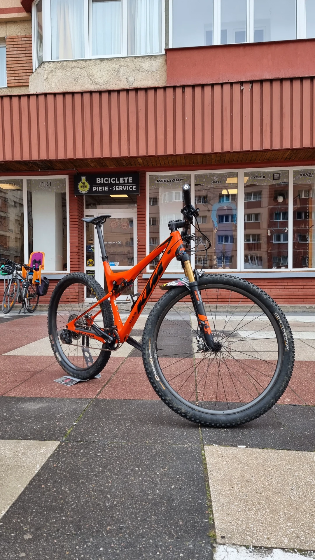 1. Mtb full suspension KTM Scarp Prestige
