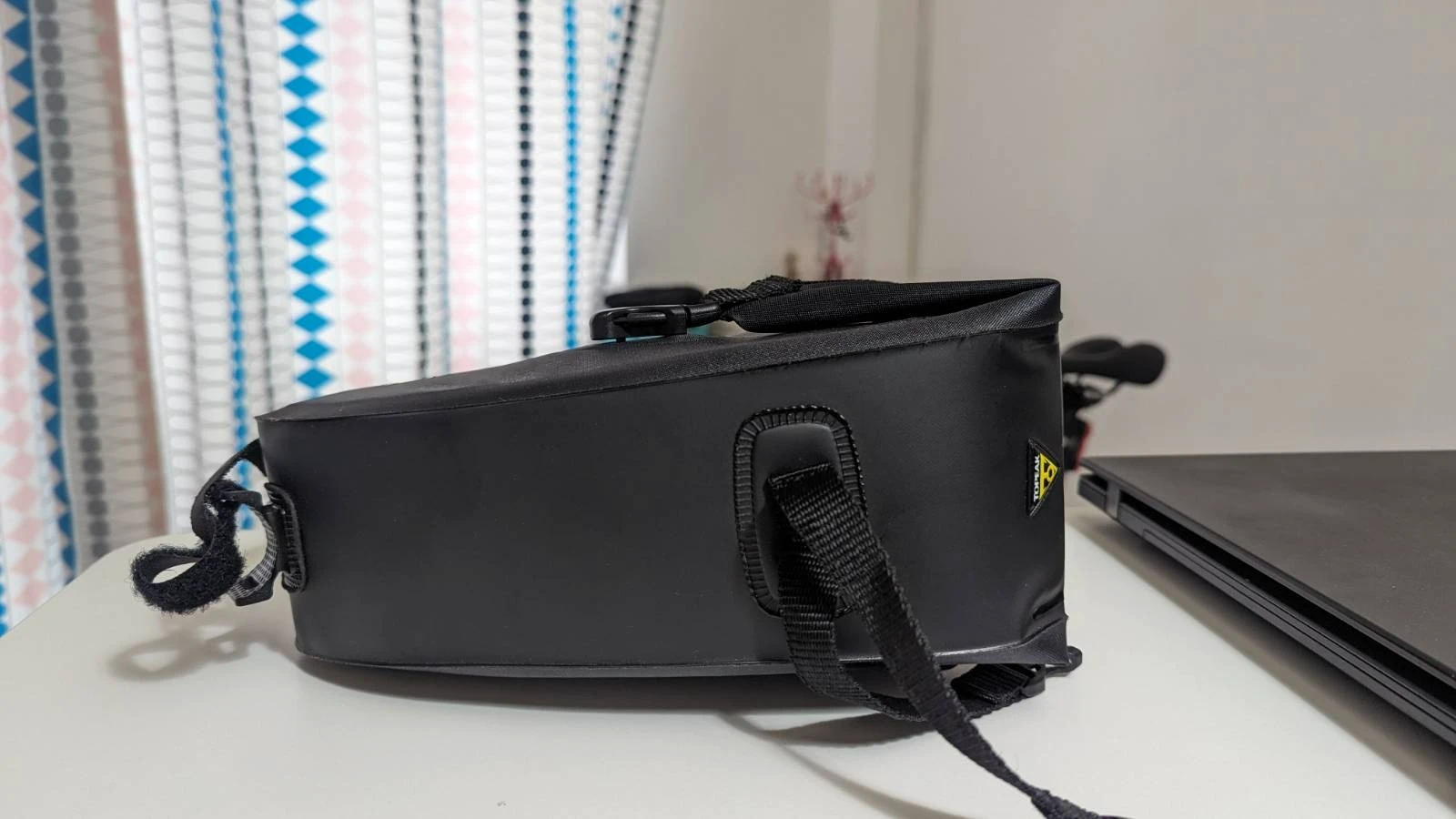 1. Geanta sa Topeak Wedge Dry Bag Tt9819B