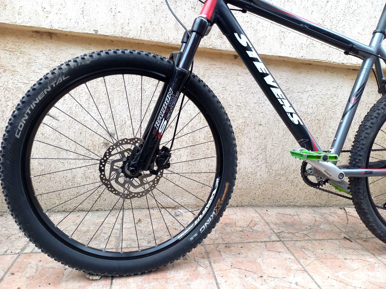 2. Stevens bike 26 race