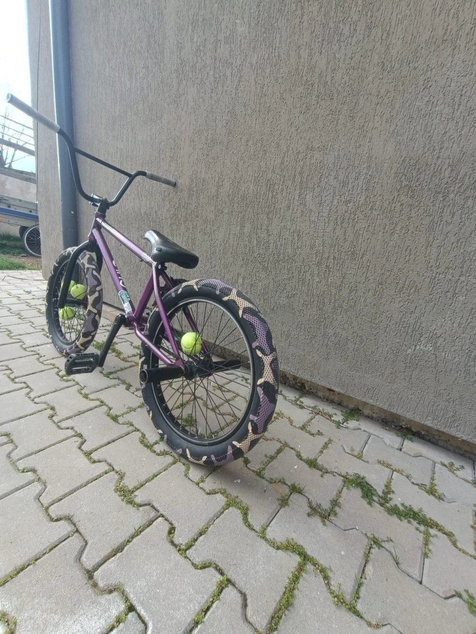 7. Vând bicicletă BMX custom
