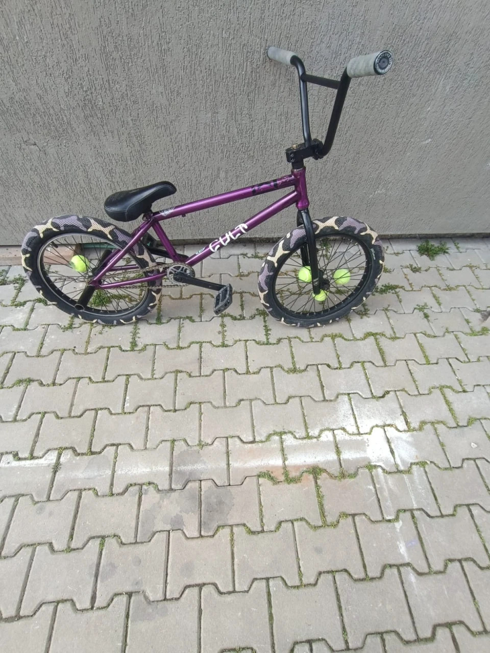 5. Vând bicicletă BMX custom