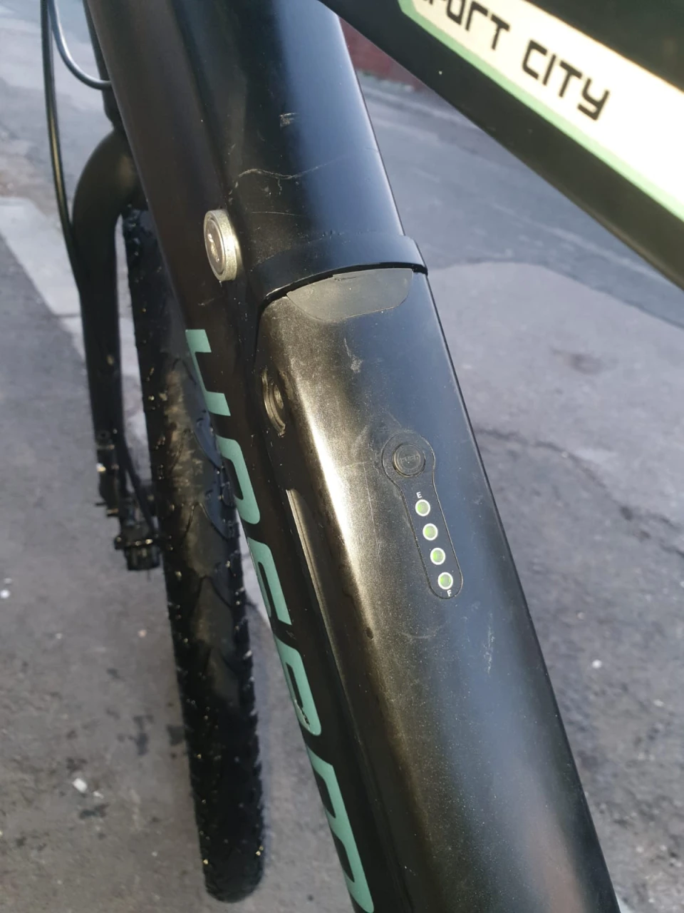 7. Vând bicicletă electrică asistată Yosemite
