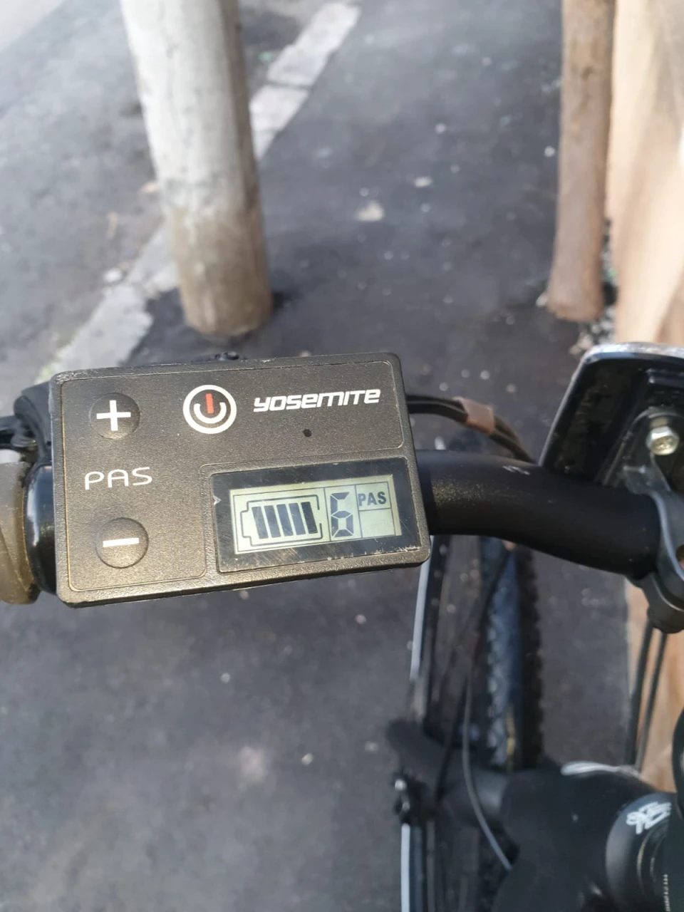 5. Vând bicicletă electrică asistată Yosemite
