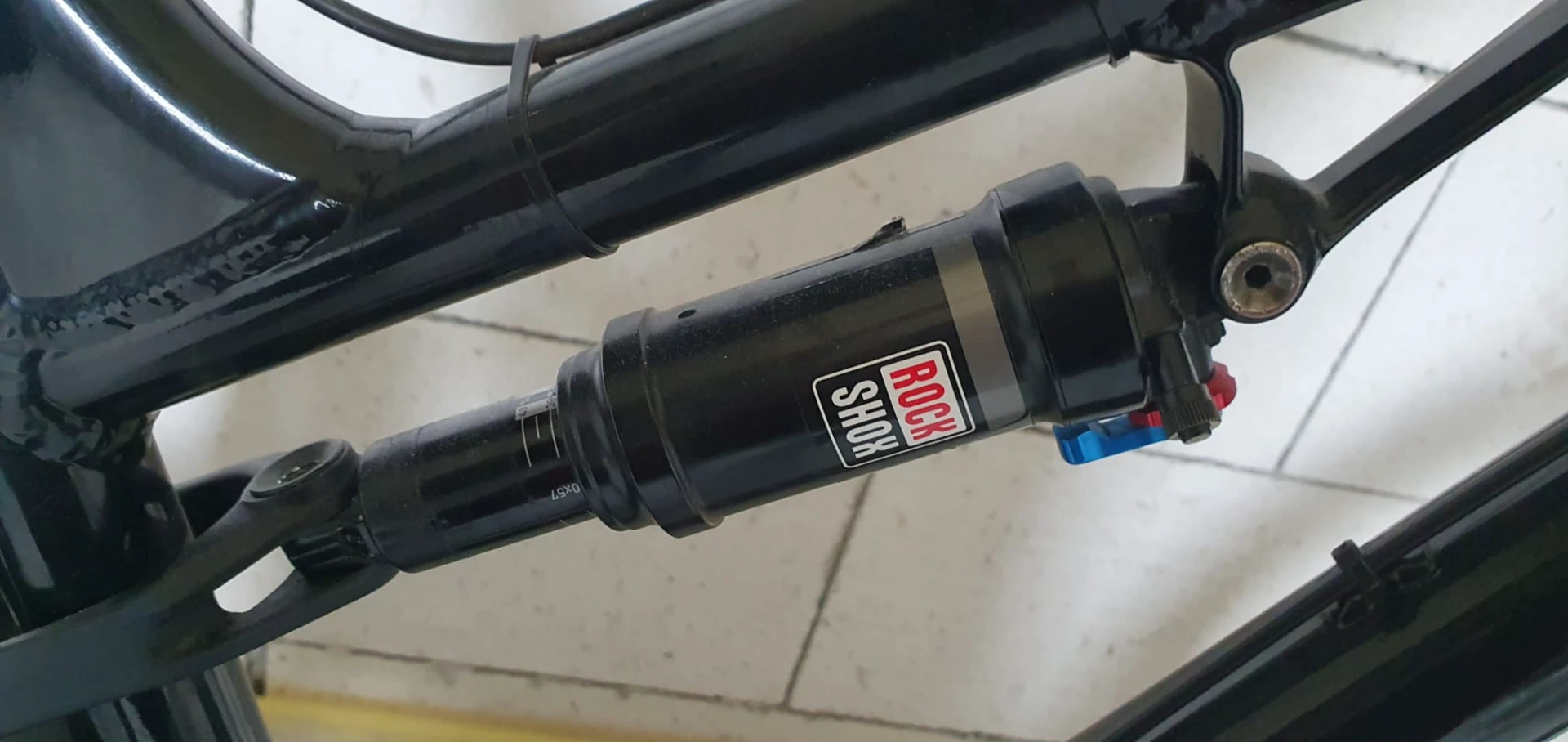 1. Vand bicicleta Kona Process 153, 27.5 inch