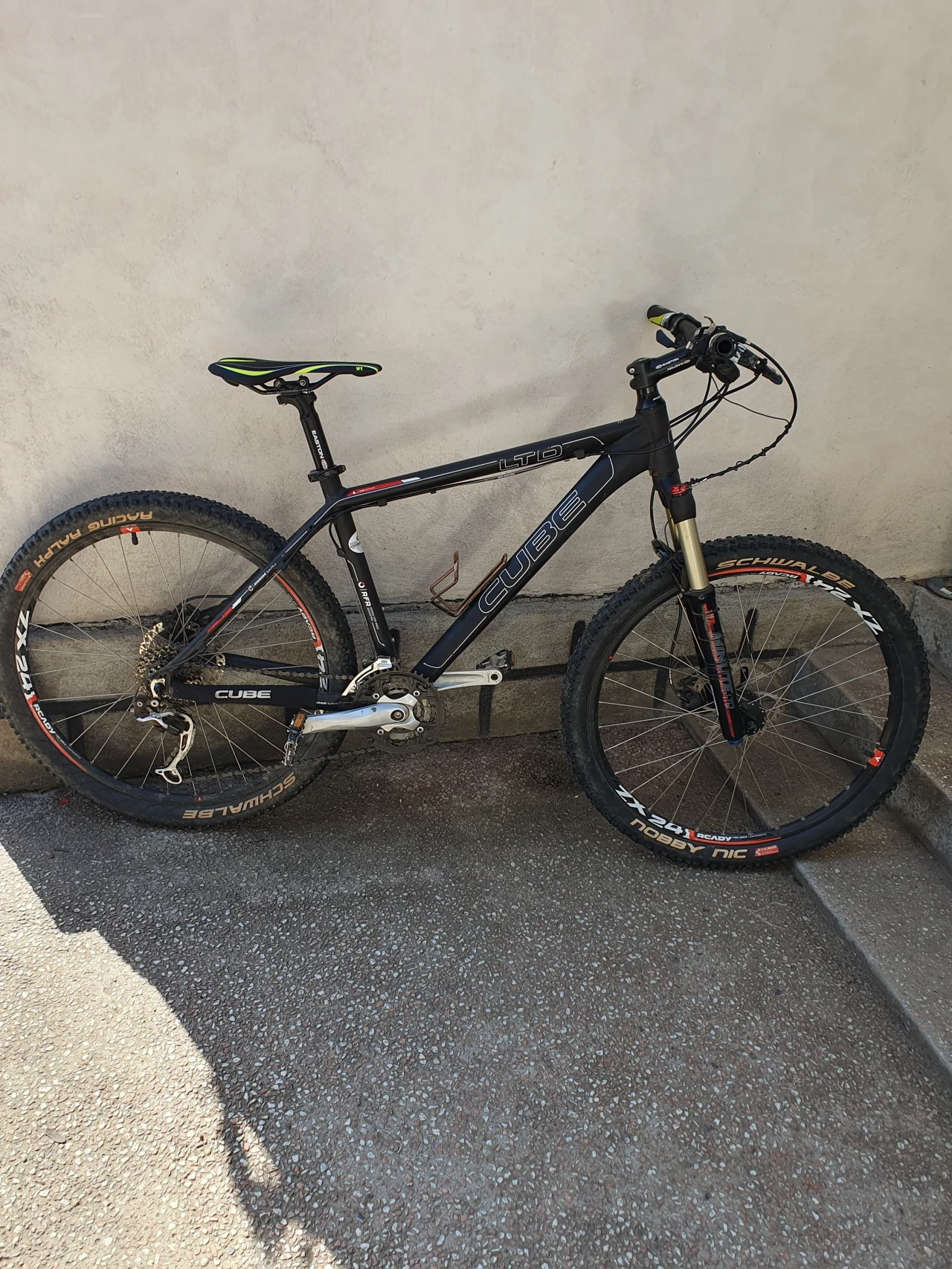 4. Mtb CUBE Ltd Black 26" magura shimano xt 27vit
