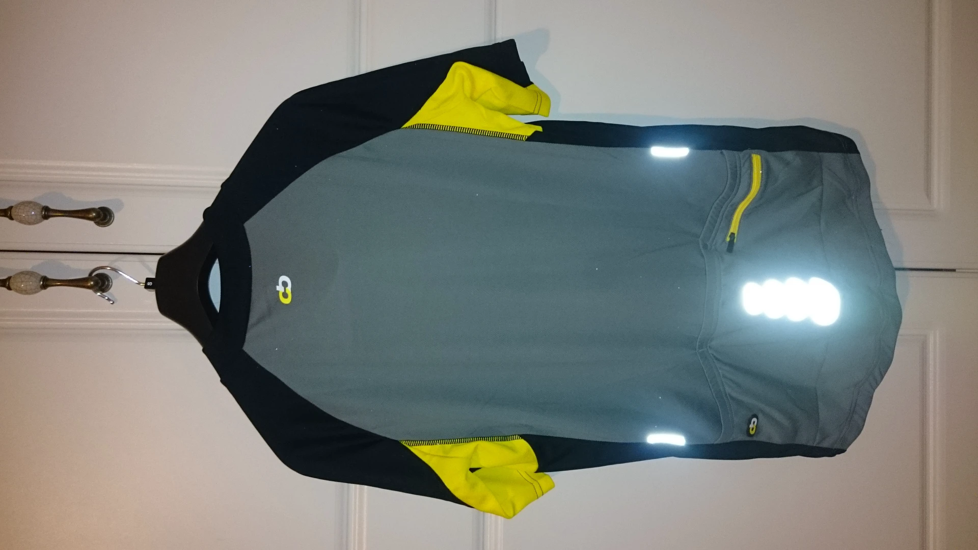 1. Tricou Boardman, NEFOLOSIT