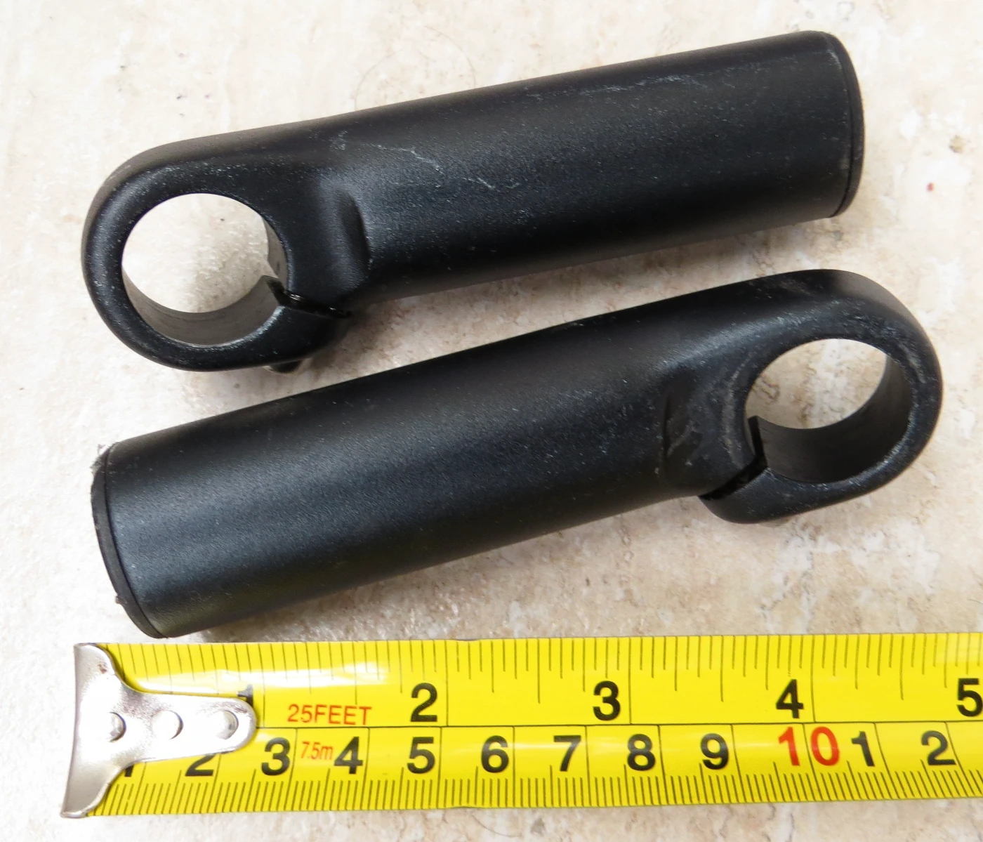 1. Coarne (Bar-ends) neinscriptionate