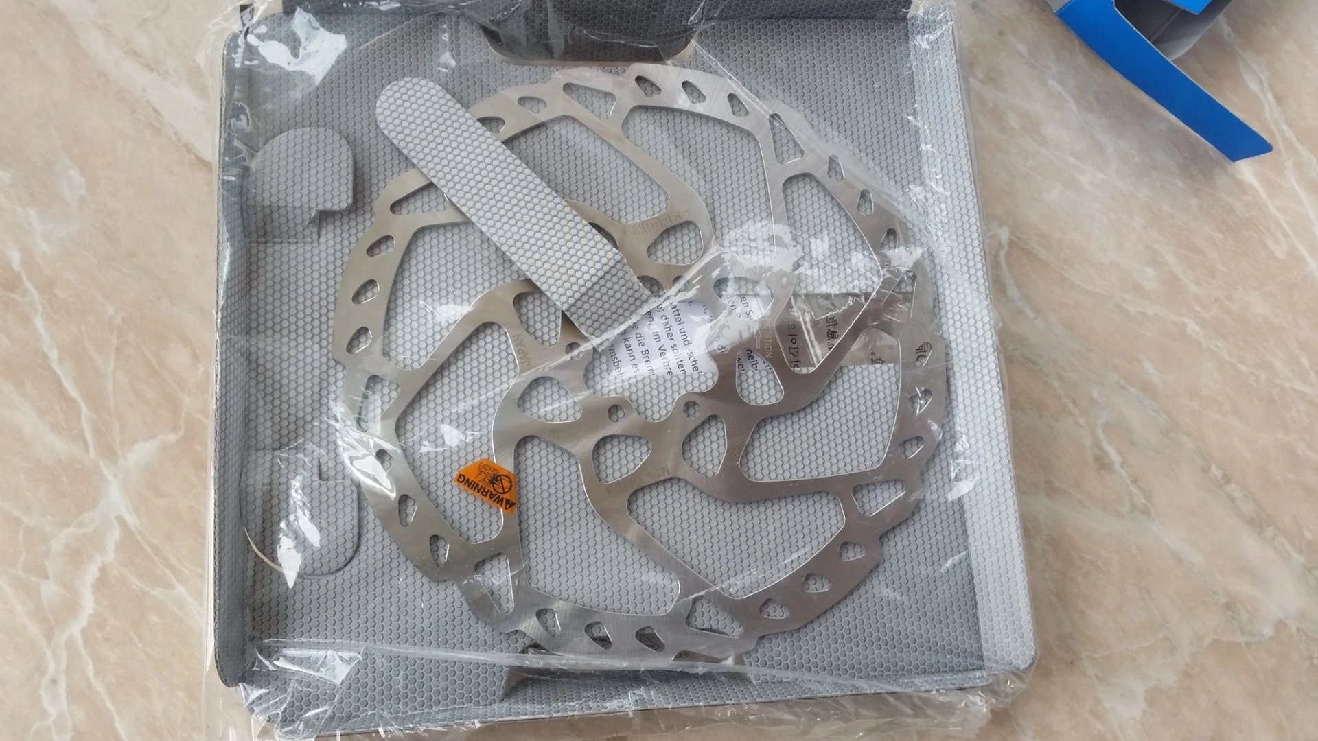 1. Shimano SLX disc 180mm SM-RT66
