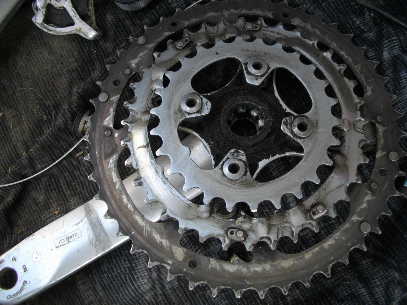1. Shimano FC-M470