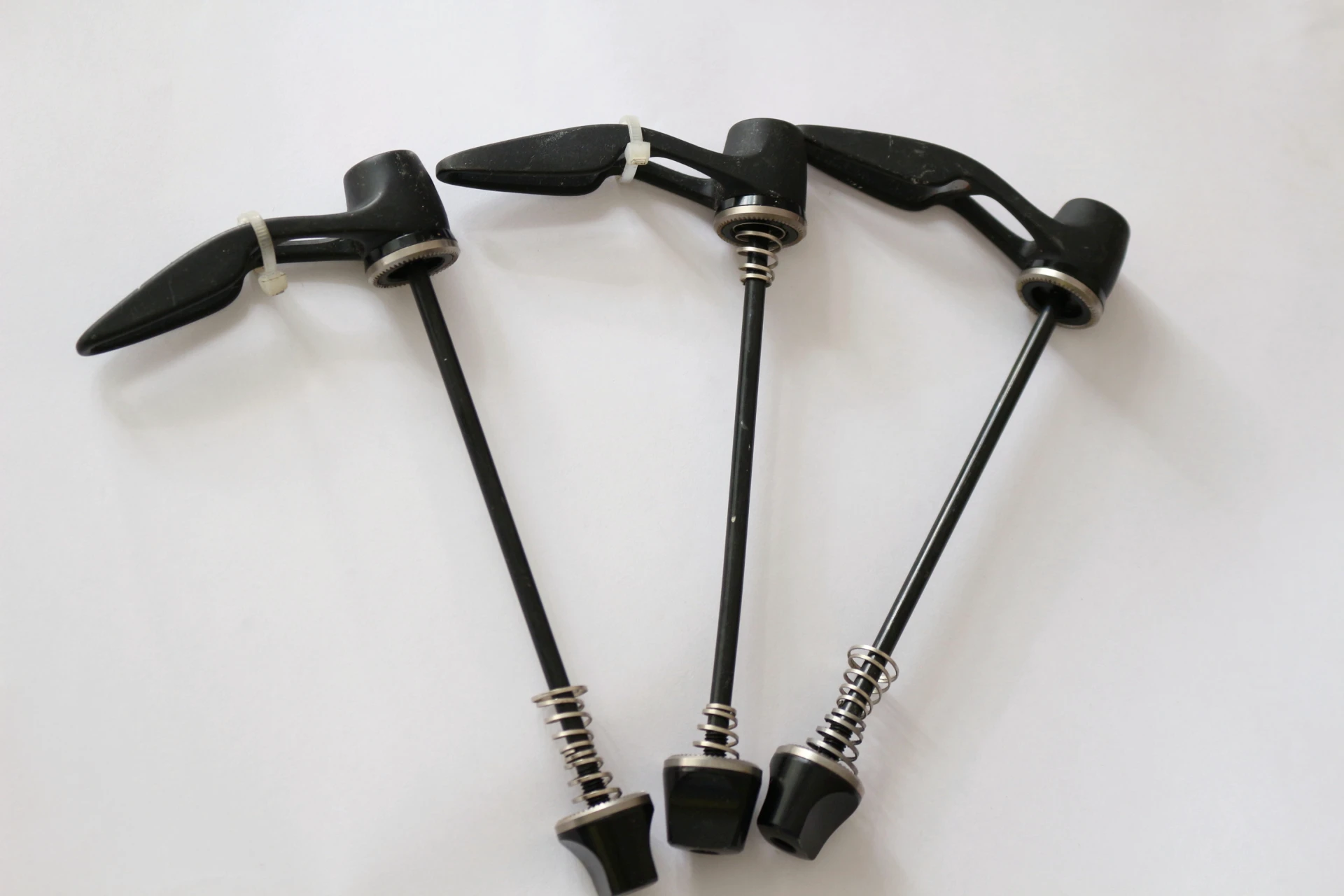 1. DT Swiss Quick Release fata