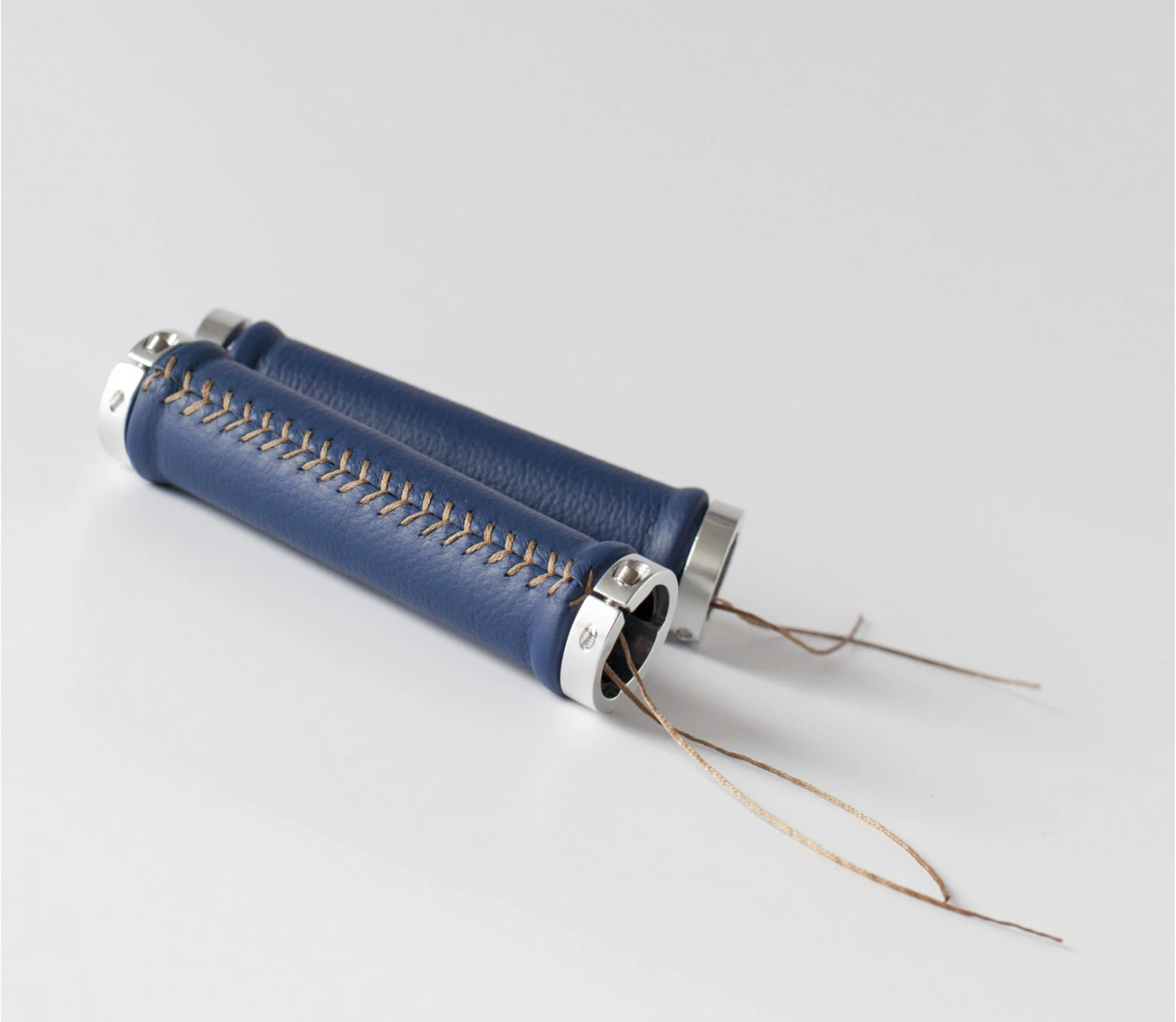 1. Mansoane lock-on (piele naturala)